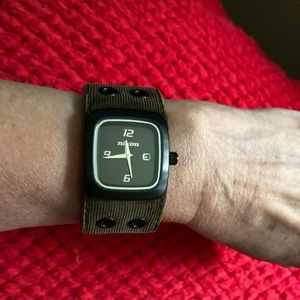 Nixon Watch